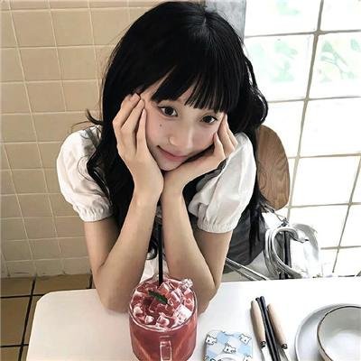 白色微笑